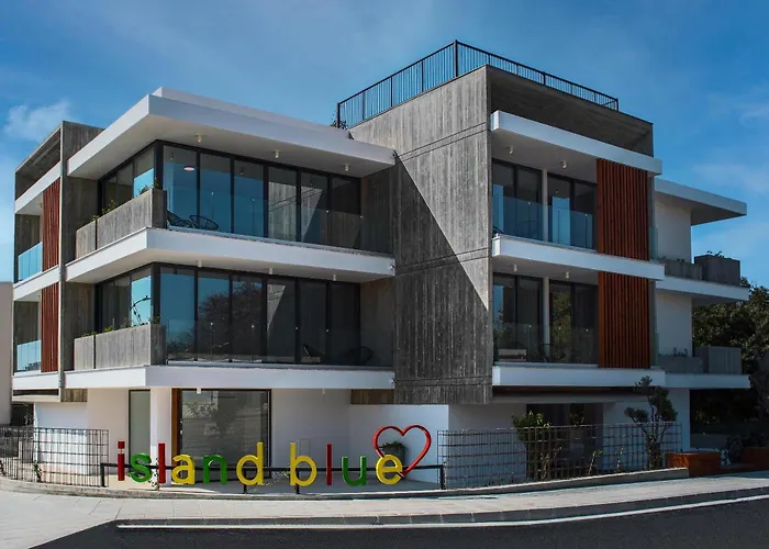 Avenue 201 2 Bed * Paphos