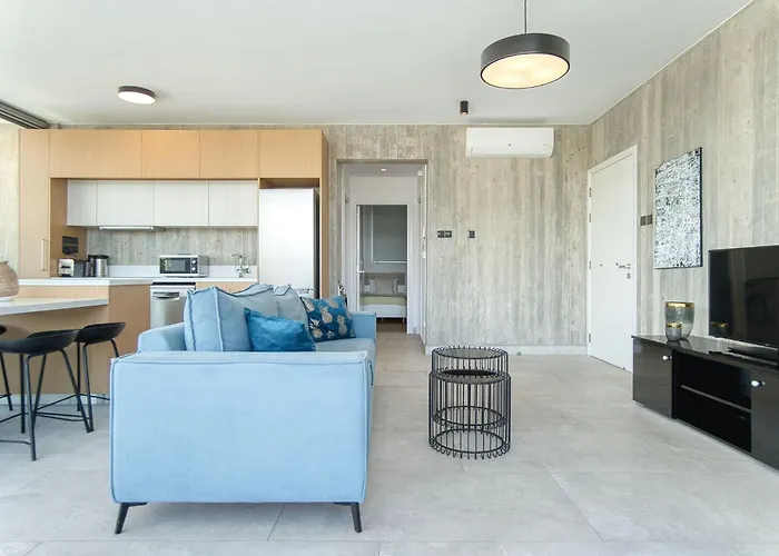 Avenue 201 2 Bed Πάφος